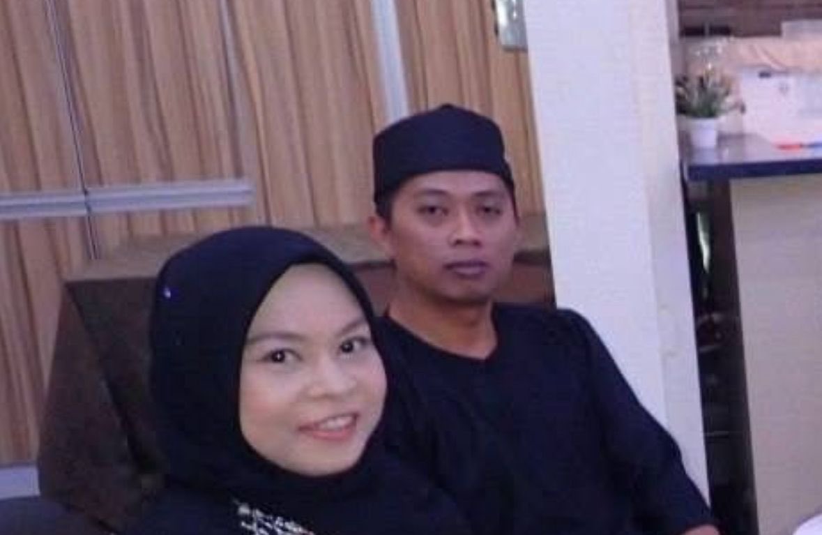 rojoforoh's tweet photo. Hello, if anyone know this woman. Pls lmk. Dah macam ke arah scam pun ada ni. https://t.co/x9nR9JY5WF