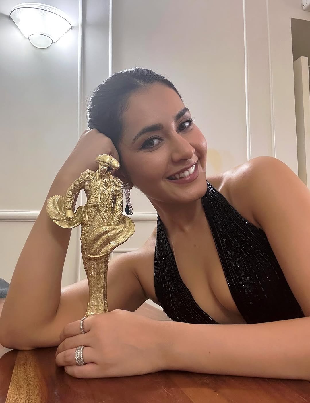 GsvMsPia8AA1eCC?format=jpg&name=large