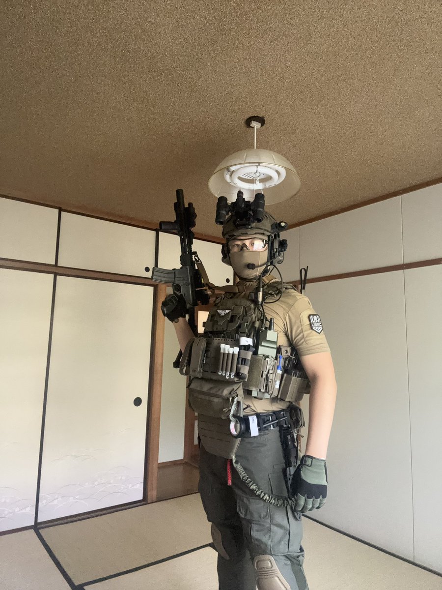 ElectricFox_EF's tweet photo. 造型算是小毕业了 https://t.co/vQebxH2Brh