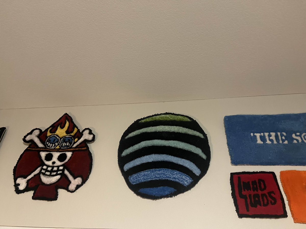 sanders_carnal's tweet image. A hand-tufted $JUP rug—because community &amp;gt; conflict. @JupandJuice @JupDAO @JupiterExchange please show some DAO love #JUP #DAOart #SolanaCreators