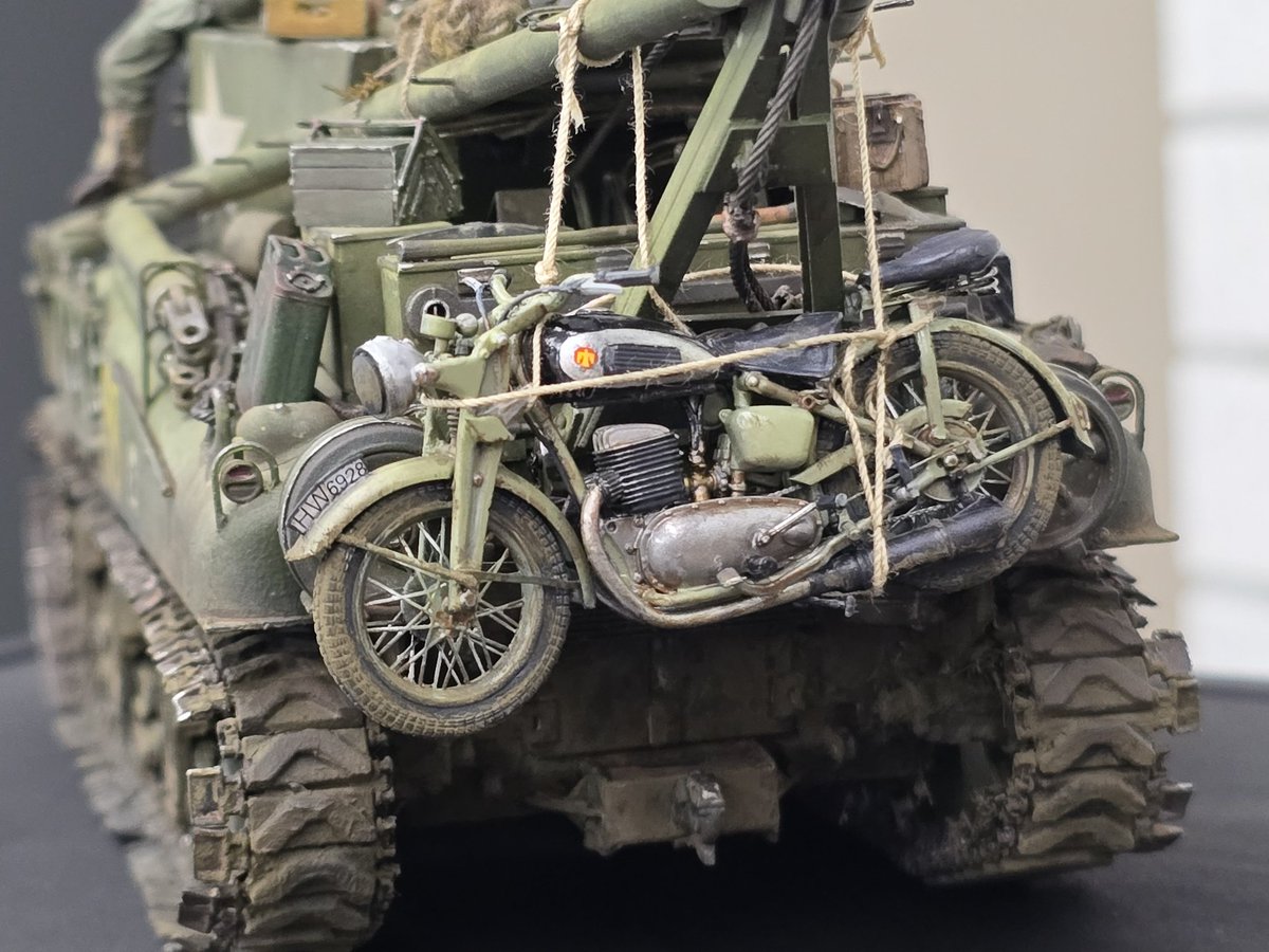 JasonHsiao20's tweet image. Adding capture motorcycle.
#M32B1
#35scale
#scalemodel