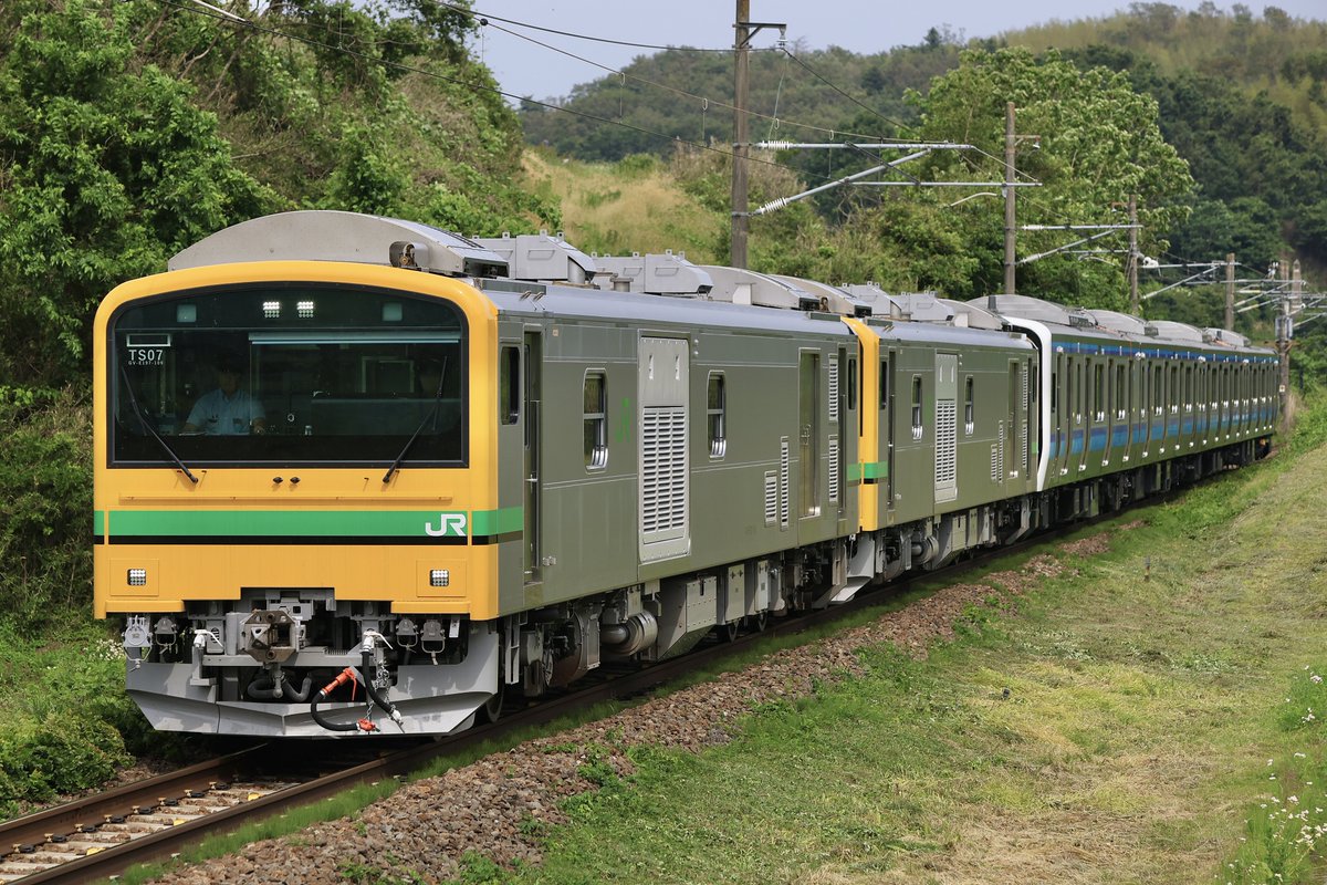 2025/6/6
配9535D 仙石線 E131系800番台配給輸送
GV-E197系TS07編成+E131系N1編成