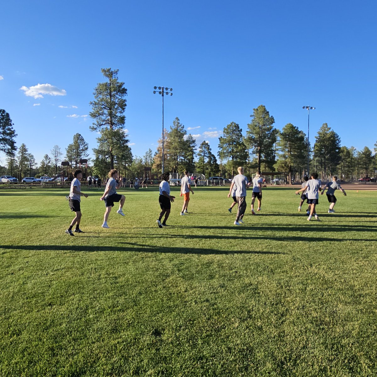 PBHS_FB's tweet image. Senior Leadership Camp took our boys to Christopher Creek and then on to Pinetop-Lakeside for some 7's work with the Blue Ridge Yellowjackets! @PostonAthletics @PBhighschool