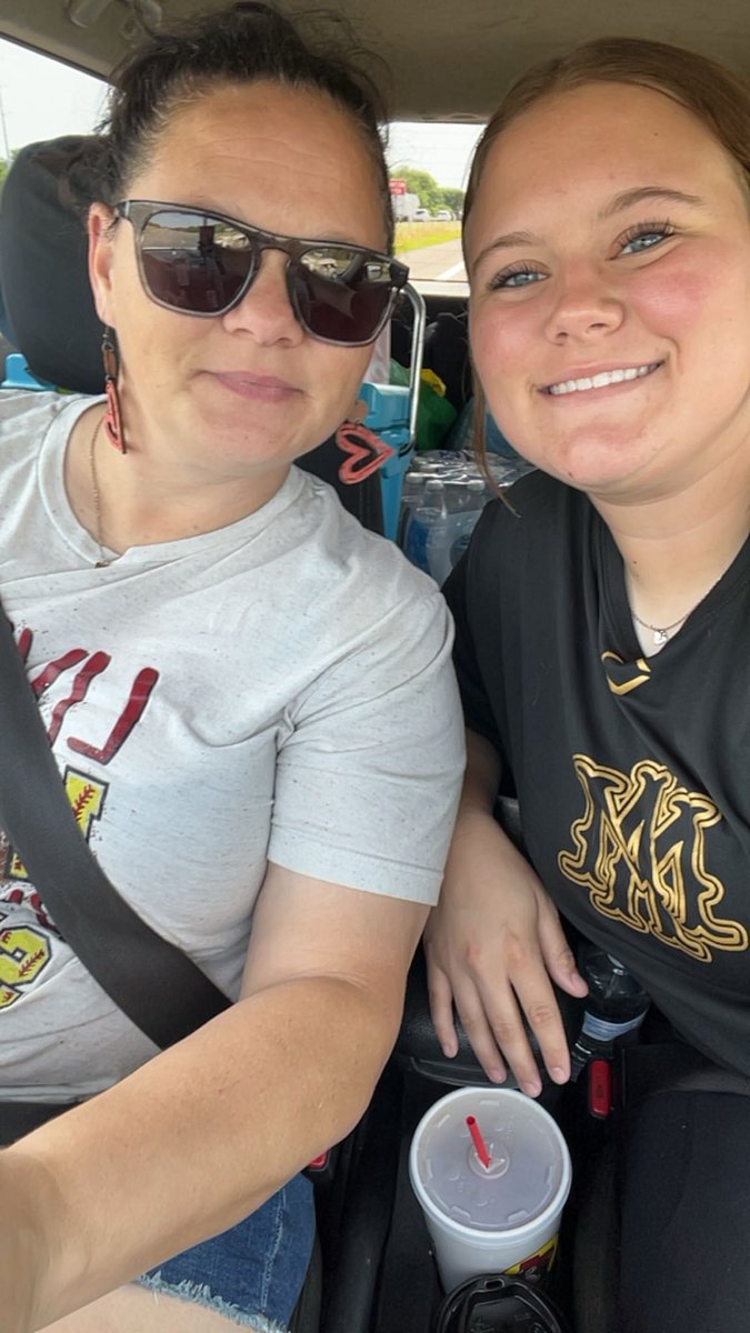Olivia Powell (@opowell92) on Twitter photo Traveling to Wichita Falls for the MSU Challenge!! <a href="/AMNTX18u/">Athletics Mercado NTX Unified</a>
#RoadTripSelfie
#WitchitaFallsBound Traveling to Wichita Falls for the MSU Challenge!! <a href="/AMNTX18u/">Athletics Mercado NTX Unified</a>
#RoadTripSelfie
#WitchitaFallsBound