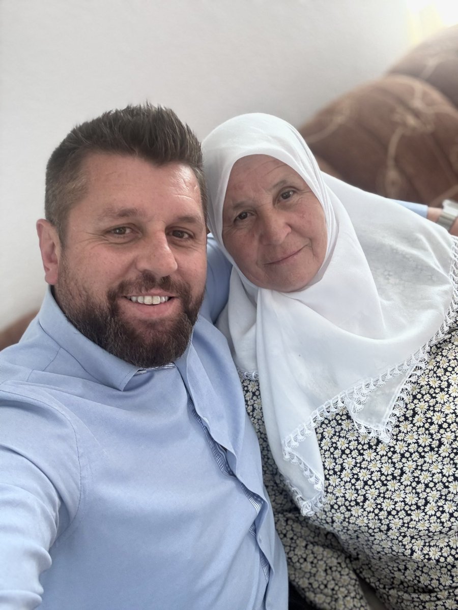 Camil_Durakovic's tweet image. Svim muslimanima u BiH i inostranstvu neka predstojeći bajramski dani donesu blagoslov, mir, uvažavanje i radost.
Bajrammbarećula.