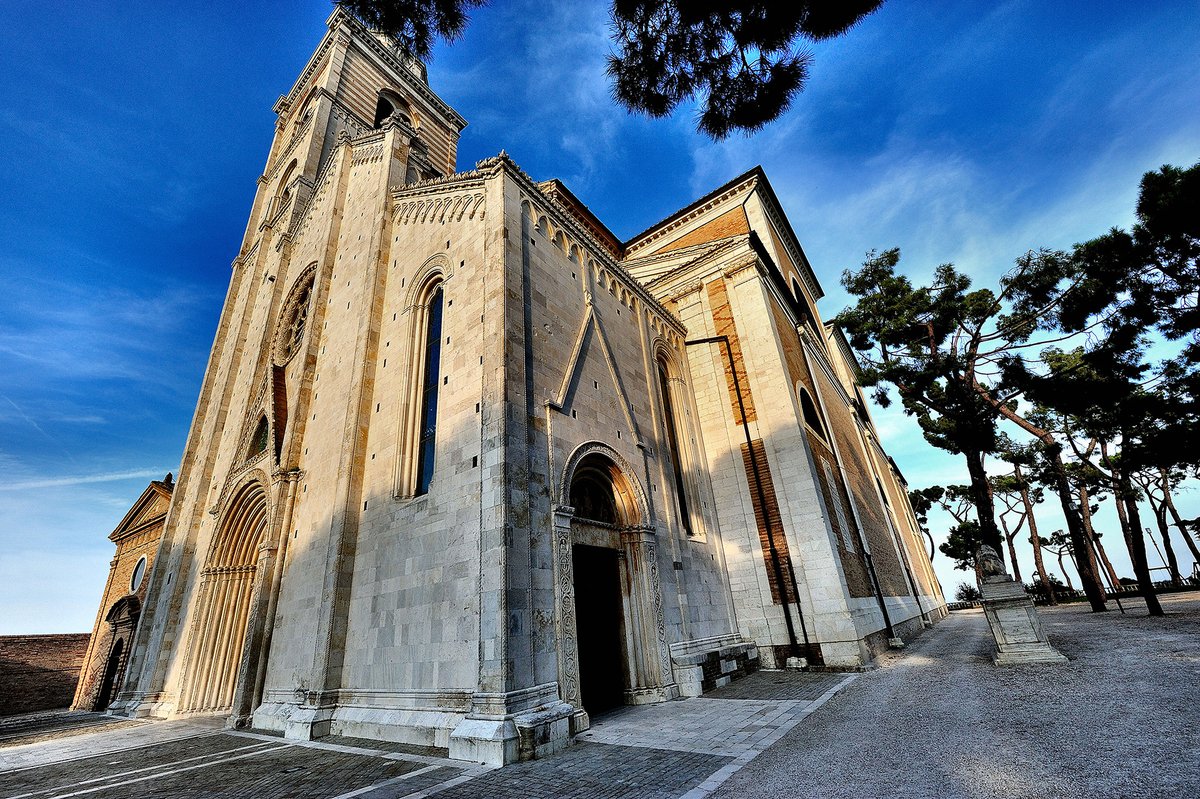 📻 Ultima diretta dal festival della comunicazione di Fermo delle <a href="/paoline_it/">Paoline</a> e dei Paolini! Ai microfoni di <a href="/MicheleRaviart/">Michele Raviart</a> e <a href="/GuGallone/">Guglielmo Gallone</a> si comincia con don Giuseppe Lacerenza e monsignor Rocco Pennacchio, arcivescovo di Fermo. Seguiteci qui 👇
vaticannews.va/it/epg.html#on…