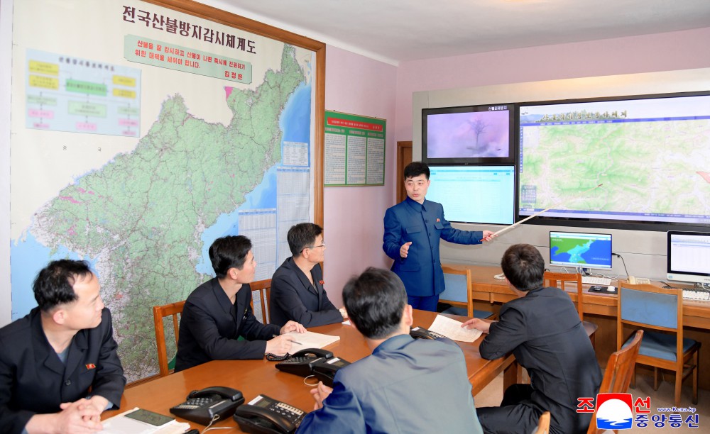 Explore_DPRK's tweet photo. DPRK marks World Environment Day with nationwide efforts to protect its air, land, and future. From vehicle emission control to strict environmental impact assessments, the country aligns with global standards while staying true to its own vision. https://t.co/B8im54ZiKg