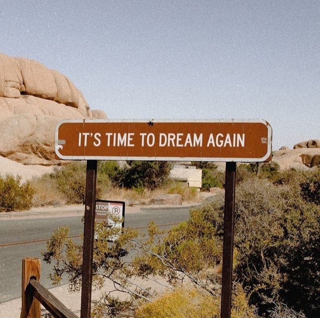 Empty Spaces (@whataemptyspace) on Twitter photo 