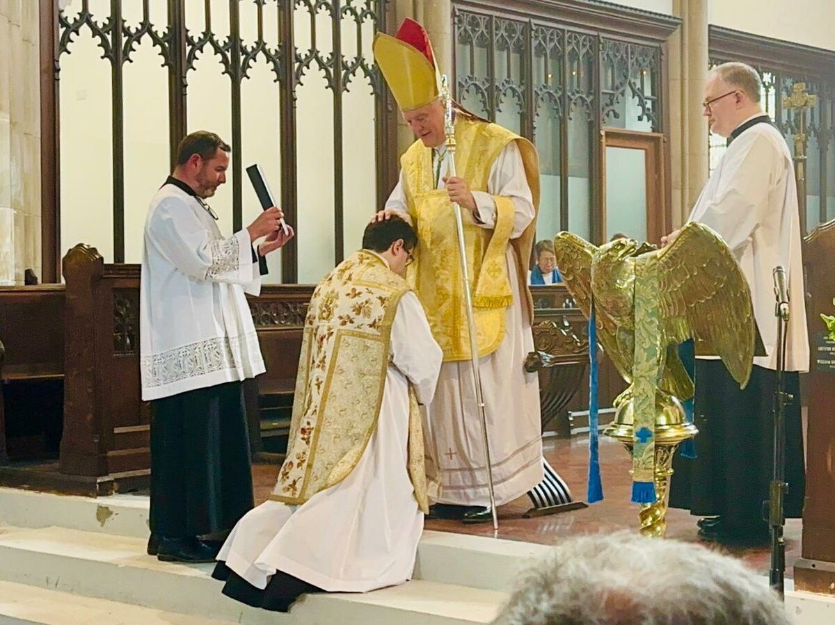 SPhilipsN15's tweet photo. Some photos from last Sunday's Pontifical Mass with the licensing of Fr Andrew Bailey as Assistant Curate. It was truly a beautiful service, and very well-attended by those from both Tottenham and further afield. Deo Gratias! Thanks be to God! https://t.co/zHS5Aw70xl