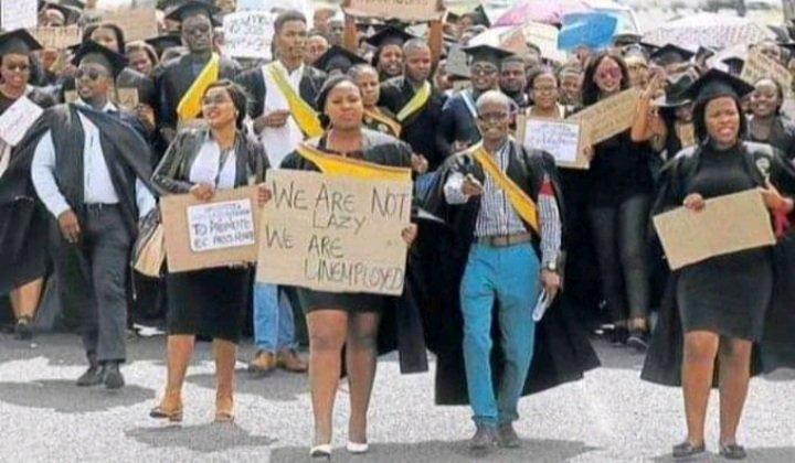 ZAProudly's tweet photo. United South Africans, let's form a legal team to challenge immigration policies and protect our nation from intruders! Foreign investments prioritize outsiders on our land—why are we silent? #SaveSA #PutSouthAfricansFirst #Abahambe https://t.co/WCS2Cdit1m