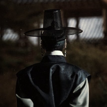 dokijeli's tweet image. “when shadows kiss the blossoms”
🍂 #nentto #넨또 spy!sohi, prince!wb
⛩️ rated M
🗡️ please read the tags before reading! 🙇🏽♀️
🌹 39k
🔗 archiveofourown.org/works/66234751