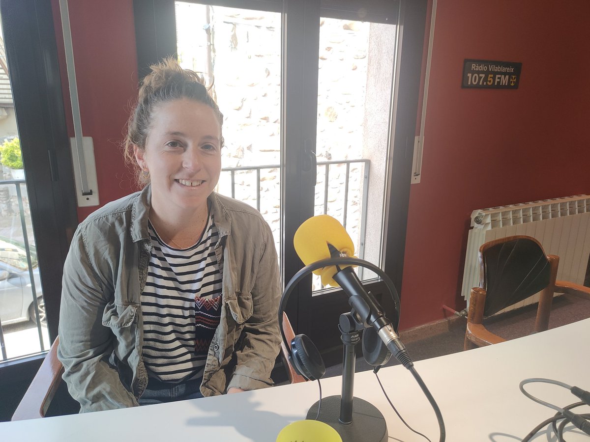 Ràdio Vilablareix, 107.5 FM 📻 (Girona) (@rvilablareix) on Twitter photo Bon dia! Avui, a les 12 h, entrevistem Eli Nolla, la cap de cuina del Restaurant Normal dels Germans <a href="/CanRocaCeller/">El Celler de Can Roca</a> 107.5 FM 📻 (Girona) Bon dia! Avui, a les 12 h, entrevistem Eli Nolla, la cap de cuina del Restaurant Normal dels Germans <a href="/CanRocaCeller/">El Celler de Can Roca</a> 107.5 FM 📻 (Girona)
