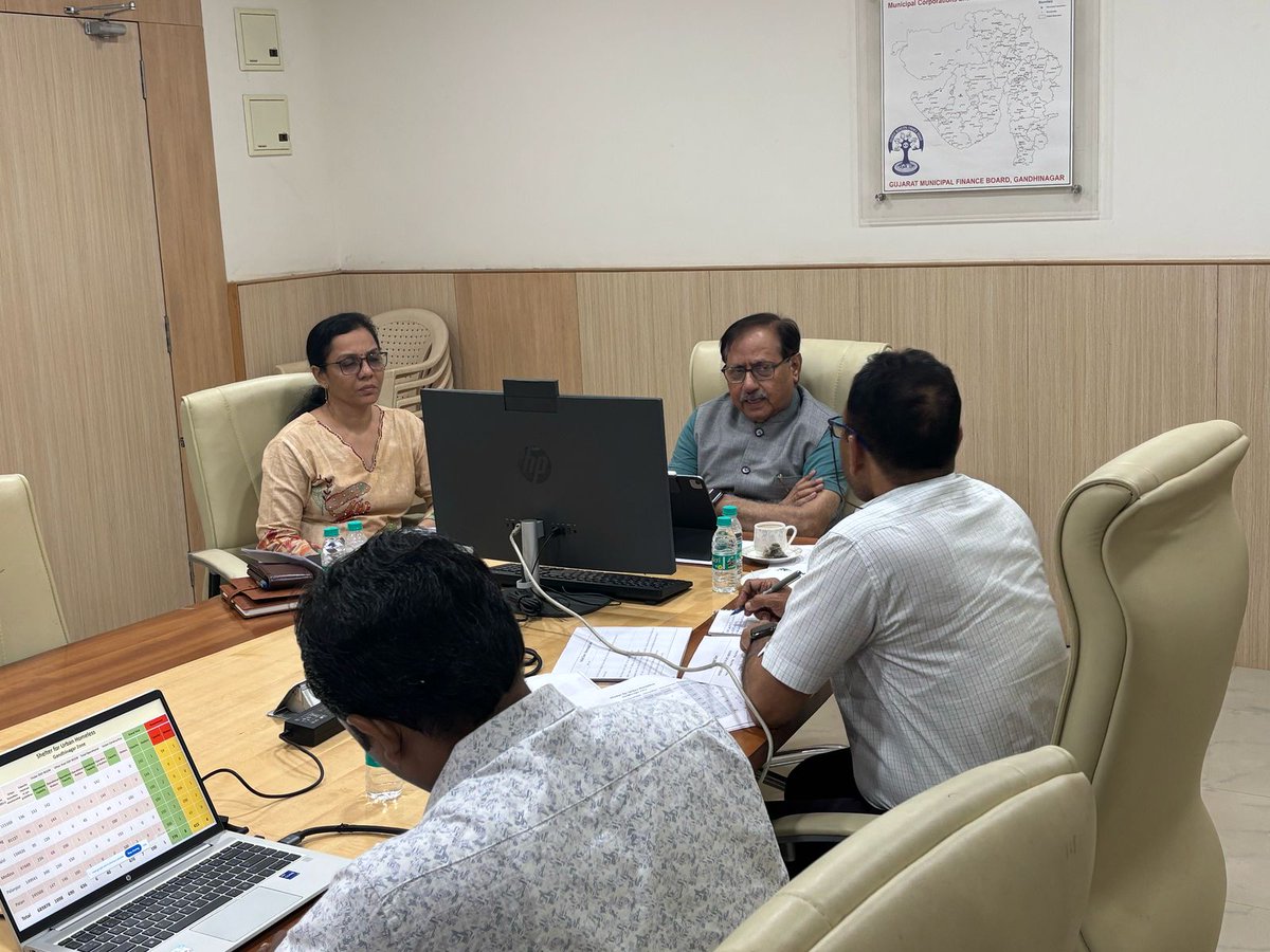 DAY-NULMના SUH ઘટક અંતર્ગત ઘરવિહોણા લોકો માટેના કાર્યરત શેલ્ટર માટે તા.૦૩/૦૬/૨૦૨૫ના રોજ SLSMCના ચેરમેન શ્રી પી.કે.તનેજા સાહેબની અધ્યક્ષતામાં તમામ ઝોનના શેલ્ટર હોમનો રીવ્યુ લેવામાં આવ્યો
<a href="/CMOGuj/">CMO Gujarat</a>
<a href="/InfoGujarat/">Gujarat Information</a>
<a href="/Ashwini281075/">Ashwini Kumar</a>
<a href="/MoHUA_India/">Ministry of Housing and Urban Affairs</a>