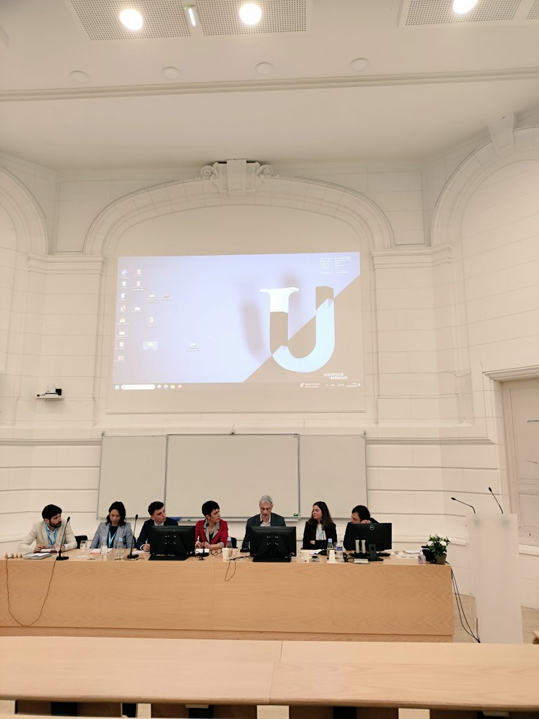 Seminario su Salute e lavoro: la tutela del lavoratore con malattie croniche in Italia e Spagna al Convegno #5CongresoCIELO interessante ritornare sul mio tema di tesi e imparare sugli ultimi sviluppi in Italia <a href="/giorgioimpe/">Giorgio Impellizzieri</a> <a href="/MmarCrespi/">Maria del Mar Crespí</a>