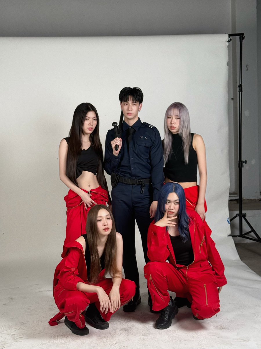ขอบคุณทาง RedSpin ที่ให้โอกาสผมได้เป็นส่วนหนึ่งใน MV นะครับ ไปดูกันเยอะๆนะครับ 🙏🏻

#RedSpin_มอบตัว
#LatteTNC