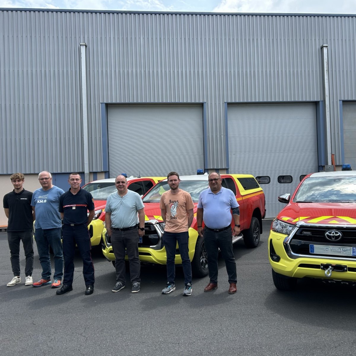 Europe__Service's tweet photo. 🚨Livraison de 3 véhicules 4x4 Toyota Aurillac pour le SDIS 81 - Sapeurs-pompiers du Tarn🚨

👏 Merci à eux pour leur confiance !

#EuropeService#SDISTarn#VéhiculesSpéciaux https://t.co/J3GJHyxNGR