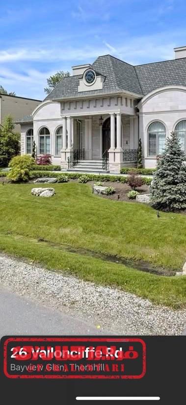 عمق فاجعه رو ببین:
داماد آیت‌الله امامی کاشانی، وحید اشتیاق متولی یکی از بزرگ‌ترین موقوفه دینی کشور، توی کانادا برای ویلای۳ میلیون دلاریش توی محله اعیان نشین مارکهام درخواست ساخت استخر می‌ده،
اون موقع خانم سها امامی دختر آیت الله  قرار از این استخر استفاده کنه یا چی ؟