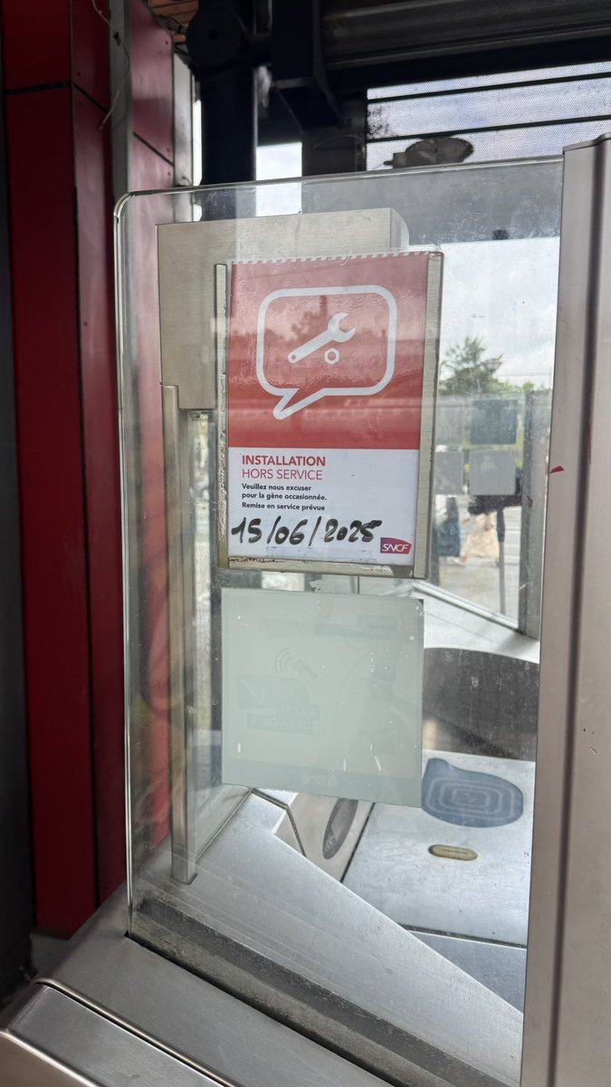 Hello <a href="/LIGNEJ_SNCF/">Ligne J</a> , + 10 jours. 
C’est un nouveau feutre ?