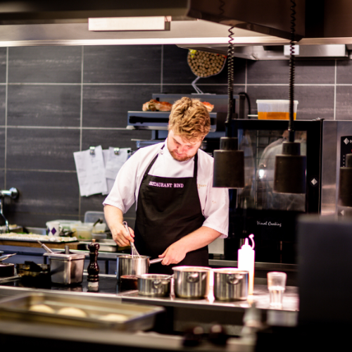 Do you need help selecting the right food prep equipment for your commercial kitchen?

From schools and pubs to large catering operations—choosing equipment tailored to your needs boosts efficiency, compliance, and profitability.

Read our top tips 👉 ow.ly/PWoa50W29sF