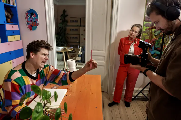 James Kristoffer Miles (@kristoffermiles) on Twitter photo Lakserytterens børneunivers 'Flimmer' markedsføres som et trygt alternativ for børn – men nu rejses spørgsmålet om, hvor sikker en en app med billeder af børn i spagat i virkeligeden er. <a href="/HeiglMalou/">Malou Heigl</a> har selv oprettet en profil. Læs med: ekstrabladet.dk/nyheder/samfun… Lakserytterens børneunivers 'Flimmer' markedsføres som et trygt alternativ for børn – men nu rejses spørgsmålet om, hvor sikker en en app med billeder af børn i spagat i virkeligeden er. <a href="/HeiglMalou/">Malou Heigl</a> har selv oprettet en profil. Læs med: ekstrabladet.dk/nyheder/samfun…