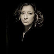 Hopping on. Experienced director for hire!  25+ years experience. Shakespeare, Classics, Contemporary Classics, New Work, New Musical Theatre &amp; Opera.  Hopping Off. Tweet tweet. clareprenton.com