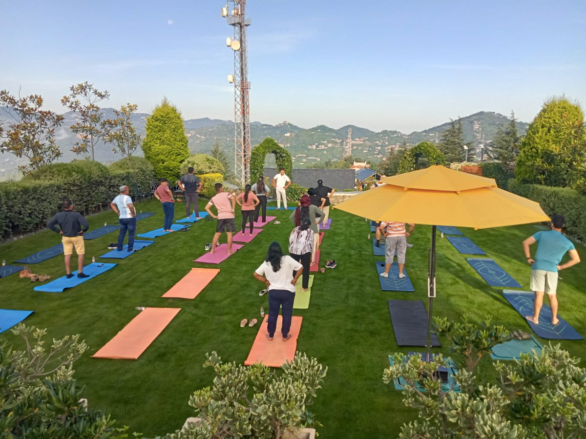 ayurvedhp09's tweet photo. Yog Sarvoday at Taj Theog, Shimla 
Regards
DAO Shimla

#AYUSH https://t.co/c7gDZKPKbf