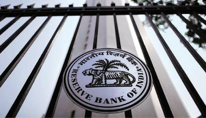 PavanCherukuriK's tweet photo. RBI cuts the #RepoRate to 5.5%
This will ease purchasing power of households and will have good positive impact on Real Estate and its sales.
Check out the detailed explanation of Repo Rates below..
#RBIPolicy #RepoRates #HouseLoan #India #RealEstate https://t.co/JKF9mLKIi3
