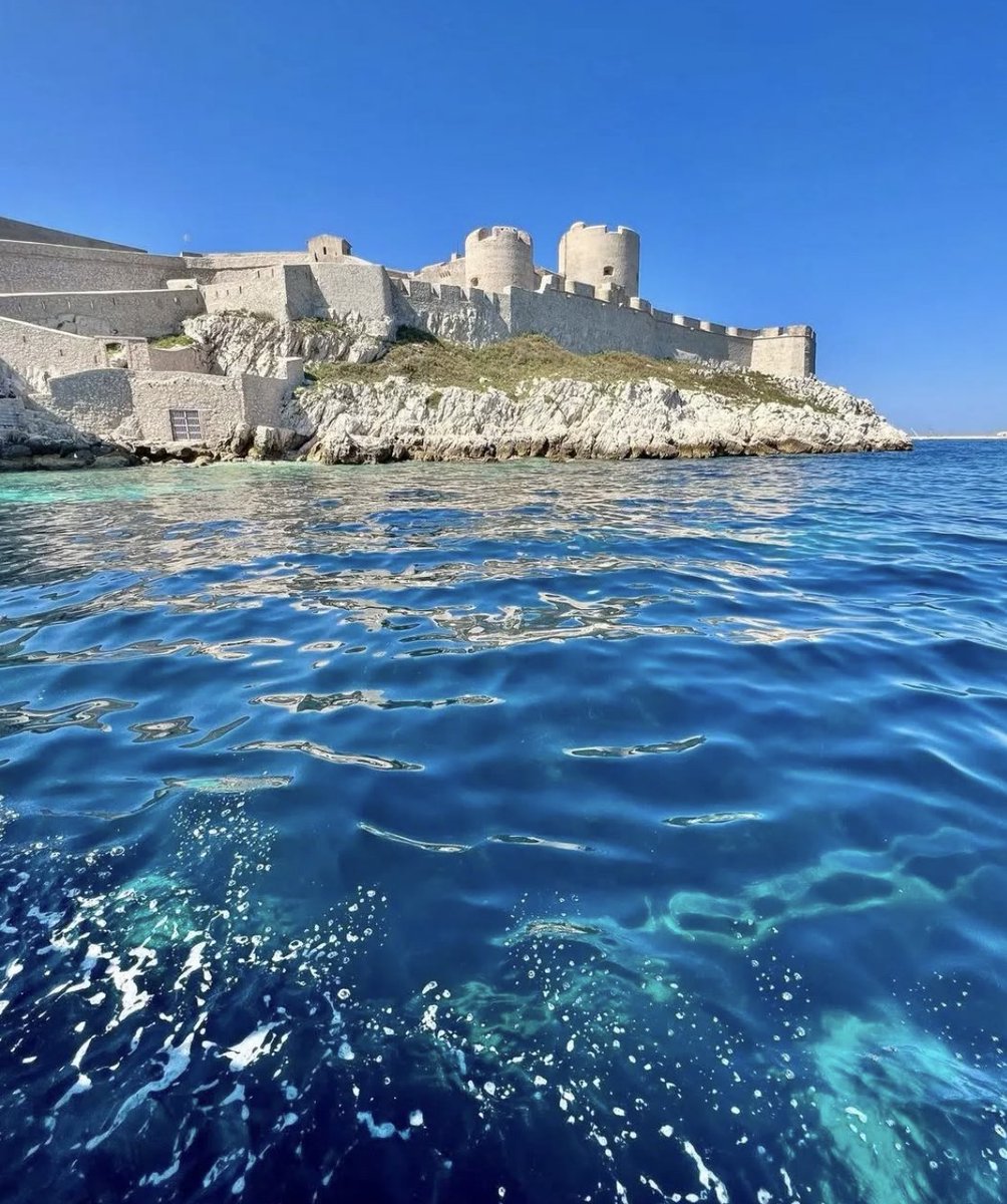 Top départ pour le #DéfiMonteCristo !
Bonne chance à tous les nageurs 🏊‍♂️🏊‍♀️

La Région Sud est fière d’être partenaire de cet événement emblématique, qui rassemble des milliers de participants pendant cinq jours de compétition intense.

📸 paeonia_13