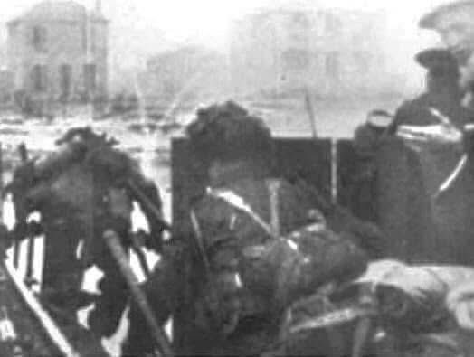 Today, 1944, greatest amphibious invasion in history. On D-Day alone 2,200 bombers, 5,000 landing &amp; assault craft, 289 escort vessels, 277 minesweepers &amp; 160,000 troops crossed the Channel &amp; attacked. It was a major turning point in WW2 which led to defeat of the German Reich.