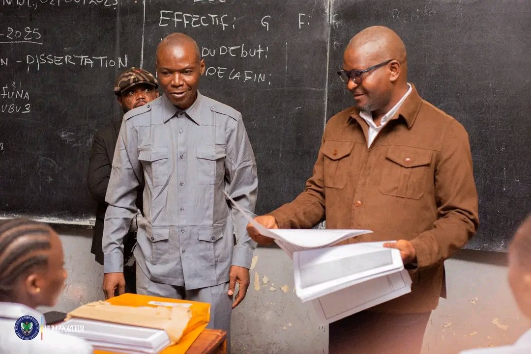 WazalendoA82206's tweet photo. #EXETAT : lancement ce lundi 2Juin 2025 L'Élu de Kasa-vubu et Rapporteur de l'APK @nkongolonkongo vient de visiter quelques centres des épreuves hors session de sa circonscription électorale, a lancé un message fort à l'endroit des finalistes, l'#avenir du #Congo leur #appartient https://t.co/3XLitz7rxn
