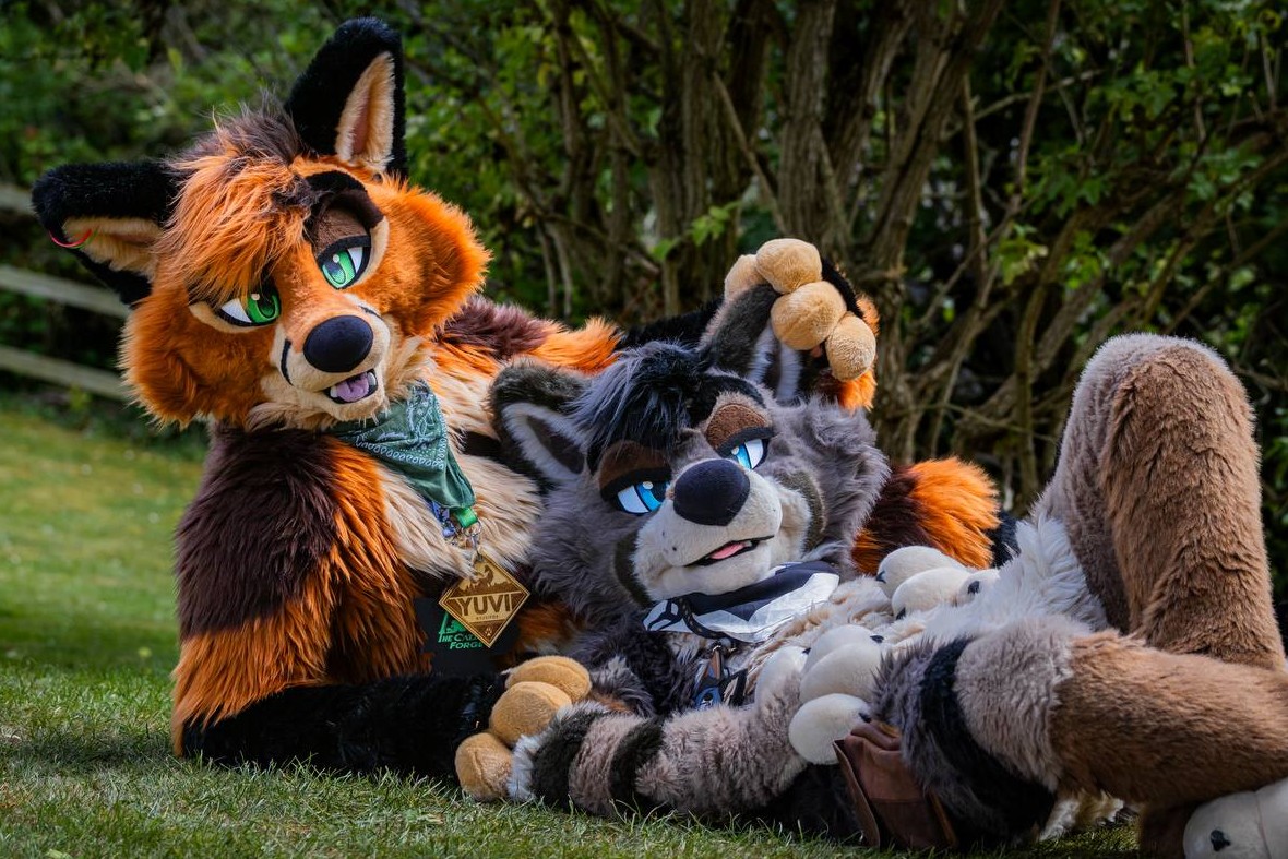 Yuvi Fox (@yuvifox) on Twitter photo Ah! You brought the picnic :D gonna come join us? ^.^ π¦πΊπ§Ίππ
Happy #FursuitFriday fluffs! Hope you're having a wonderful day!
πΊ <a href="/tavtavern/">Tav π NFC, CFZ</a>
πΈ <a href="/KafesCoffeeCat/">π£ πππΆπ₯π’πͺ π£</a> Ah! You brought the picnic :D gonna come join us? ^.^ π¦πΊπ§Ίππ
Happy #FursuitFriday fluffs! Hope you're having a wonderful day!
πΊ <a href="/tavtavern/">Tav π NFC, CFZ</a>
πΈ <a href="/KafesCoffeeCat/">π£ πππΆπ₯π’πͺ π£</a>