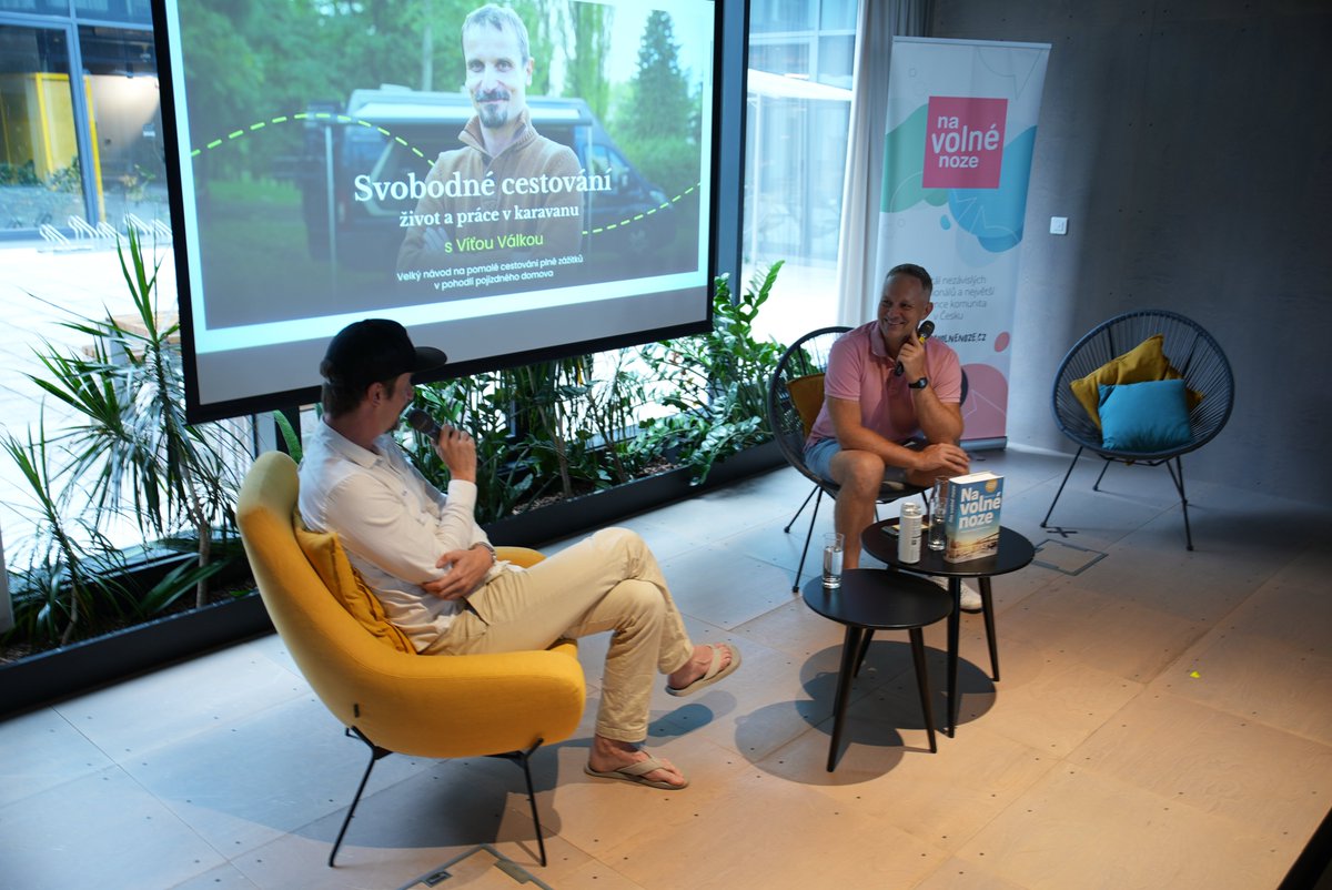 Na volné noze tweet media