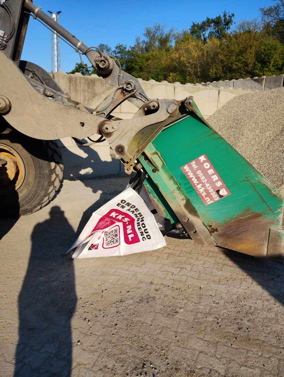 Wist je dat je bij ons álles in een big bag kunt bestellen? 📦
Zand, grind, houtsnippers &amp; meer – netjes verpakt, geen rommel.
Ideaal bij weinig ruimte!
📍 Bestel makkelijk via koers.shop

#tuin #bigbag #kks #koersshop