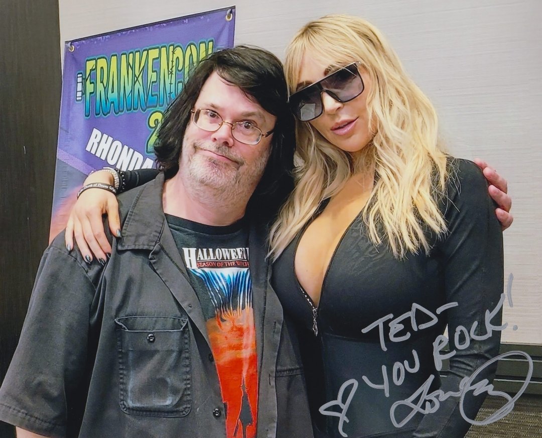 tedparker2012's tweet photo. Happy Birthday to actress/hostess Diana Prince (aka Darcy the Mail Girl) from some FRIDAY THE 13TH: VENGEANCE movies, some EVIL BONG movies, and some XXX movies!
#dianaprince #darcythemailgirl #slashercise #theslashernurse #evilbong #thelastdriveinwithjoebobbriggs #mutantfam https://t.co/vNT4KZy3T2