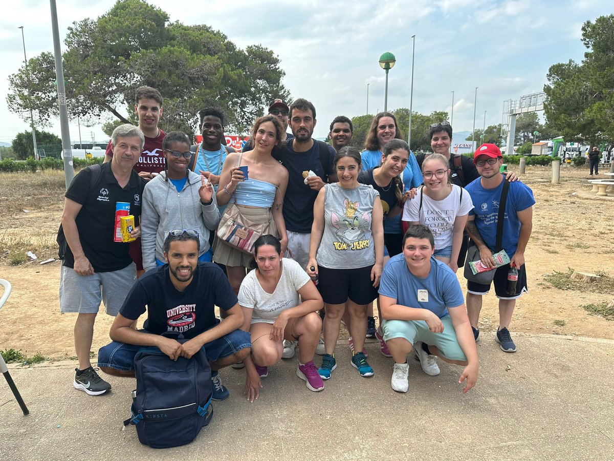 Cultura, Esport i Lleure acidH (@activitatsacidh) on Twitter photo Molts sort als nostres quatre esportistes que formen part de la selecció catalana Special Olympics per disputar el Campionat d’Espanya de seleccions autonòmiques que es jugarà del 6 al 8 de juny a Alacant.
Amunt <a href="/BasquetLldG/">Bàsquet Lluïsos</a> <a href="/acidH_IL/">acidH</a> !.
Amb el suport de <a href="/bcn_ajuntament/">Ajuntament de Barcelona</a> Molts sort als nostres quatre esportistes que formen part de la selecció catalana Special Olympics per disputar el Campionat d’Espanya de seleccions autonòmiques que es jugarà del 6 al 8 de juny a Alacant.
Amunt <a href="/BasquetLldG/">Bàsquet Lluïsos</a> <a href="/acidH_IL/">acidH</a> !.
Amb el suport de <a href="/bcn_ajuntament/">Ajuntament de Barcelona</a>