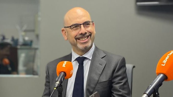 Radio Libertad (@radiolibertades) on Twitter photo 📻FernandoPortillo (<a href="/FJuecesIndepend/">Foro Judicial Independiente</a>) advierte del grave impacto que estas medidas tendrían en la independencia judicial y la calidad del Estado de Derecho.
🗨️"Al final lo que van a conseguir es un poder judicial más diluido (...) más mediocre", en referencia a las reformas del 📻FernandoPortillo (<a href="/FJuecesIndepend/">Foro Judicial Independiente</a>) advierte del grave impacto que estas medidas tendrían en la independencia judicial y la calidad del Estado de Derecho.
🗨️"Al final lo que van a conseguir es un poder judicial más diluido (...) más mediocre", en referencia a las reformas del
