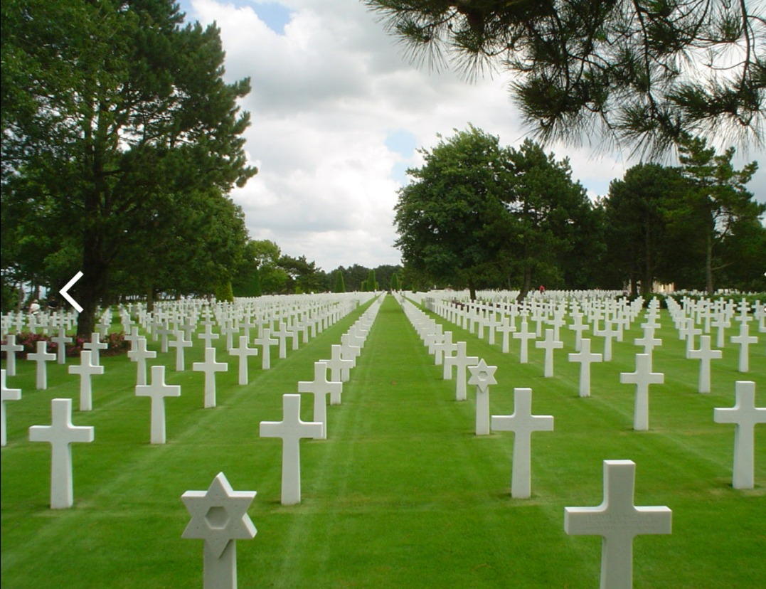 Hommage au courage des milliers de soldats Britanniques,Canadiens,Américains,noirs ou blancs qui ont perdu la vie sur nos plages de Normandie le   #6juin1944  pour libérer la France et aux femmes  qui ont contribué à  la victoire des Alliés   #DevoirDeMémoire #transmission #DDay
