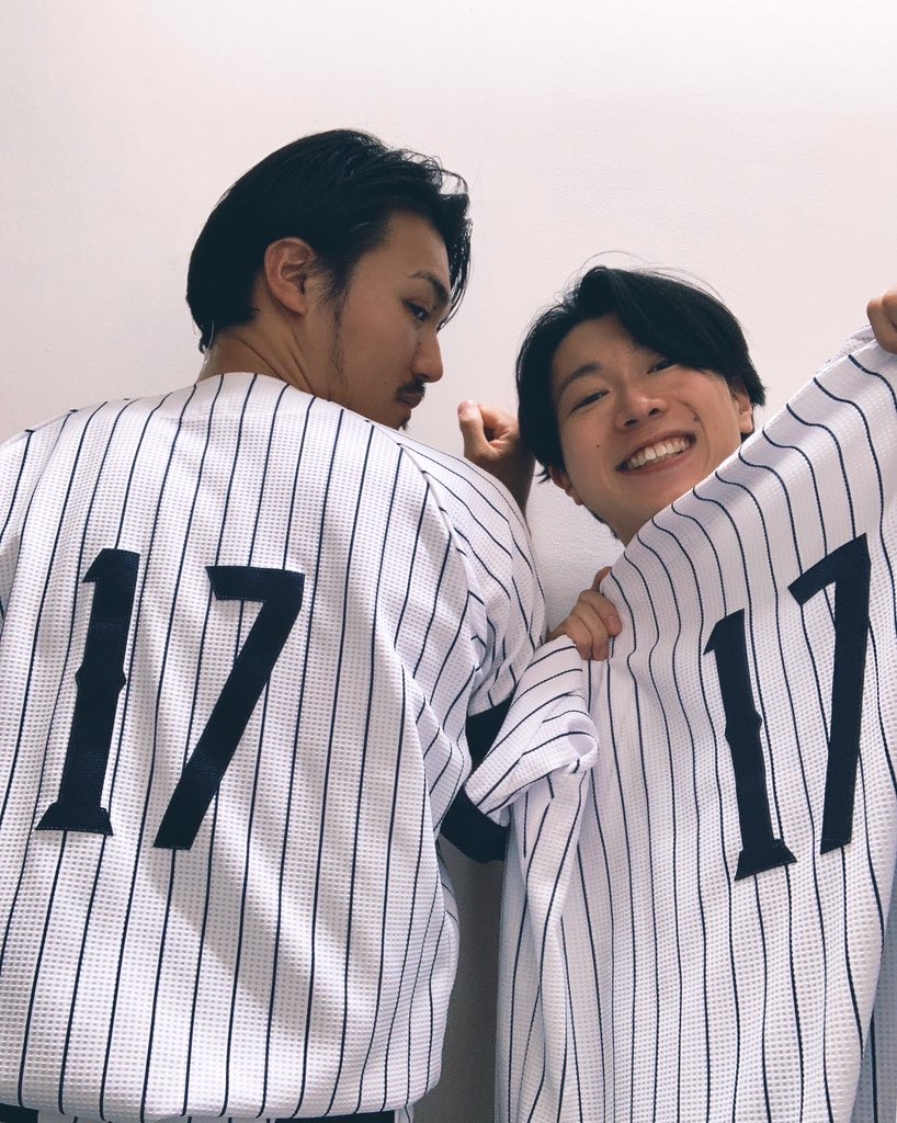 #TMO2025

本日もありがとうございました！
なんと今日は、17公演目でした

「17」と言えば、、、ダレン・レミング

その立ち振る舞い、居住まいが、鑑となる存在の章平さんと📸

そして、この後18:30よりルーキーチームの千穐楽！是非!

#テイクミーアウト
#章平　さん