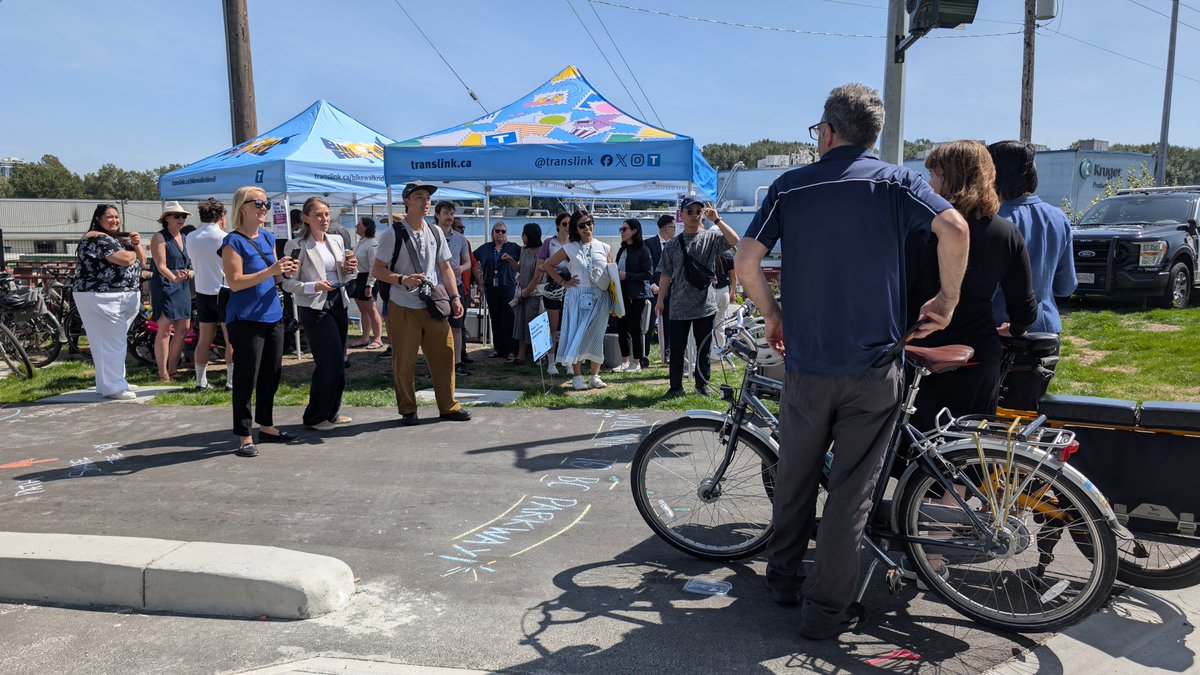 MVTP_CplHanif's tweet image. We had great weather today for @TransLink's opening of the improved section of the BC Parkway Bicycle &amp;amp; Pedestrian path along Stewardson Way! @NewWestminister Mayor Patrick Johnstone rode out to the event &amp;amp; gave the path a 👍.

translink.ca/bcparkway#stew…

#BikeToWorkWeek