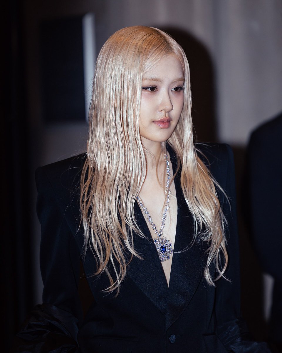 AND there’ll never be another rosé 🙂‍↕️