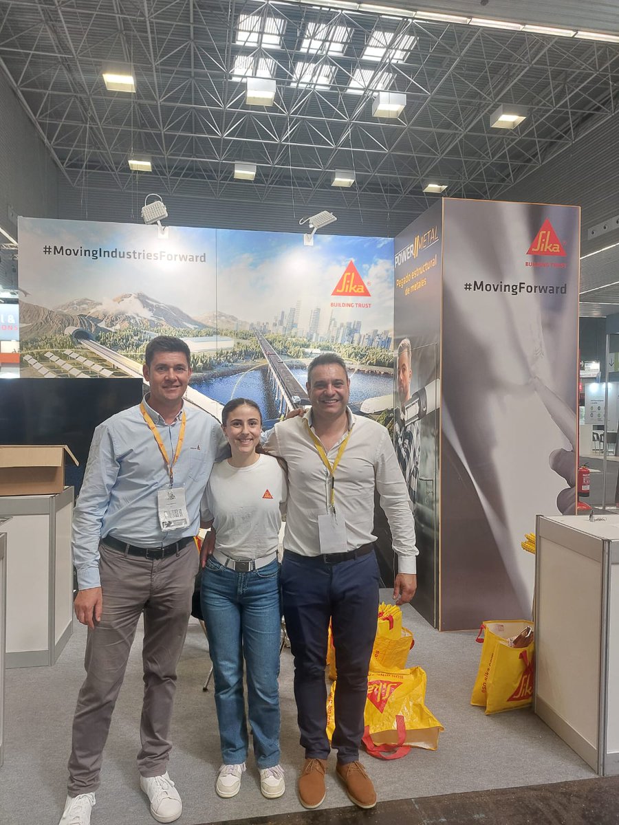 danielferca's tweet image. ✅ ¡Cerramos con éxito @+INDUSTRY en el @BEC_Bilbao ! linkedin.com/posts/danielfe…
Gracias a quienes visitasteis el stand para hablar de adhesivos estructurales como SikaPower®-880 y SikaPower®-415 en procesos de powder coating.
🙏 Gracias equipo @SikaSpain  por hacerlo posible.