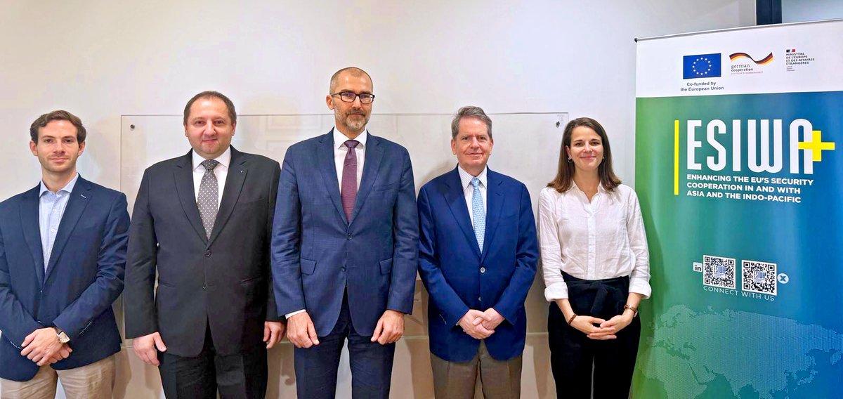 🤝 <a href="/CZAmbInBangkok/">Pavel Pitel</a> met today w/ Amb Pierre Mayaudon, Co-Director of <a href="/ESIWA_EU/">ESIWA_EU</a>  team to explore future collaboration opportunities. 
➡️cyber security&amp;resilience
➡️crisis management
➡️maritime security
➡️scam crime prevention-very relevant to our regional presence in Thailand.