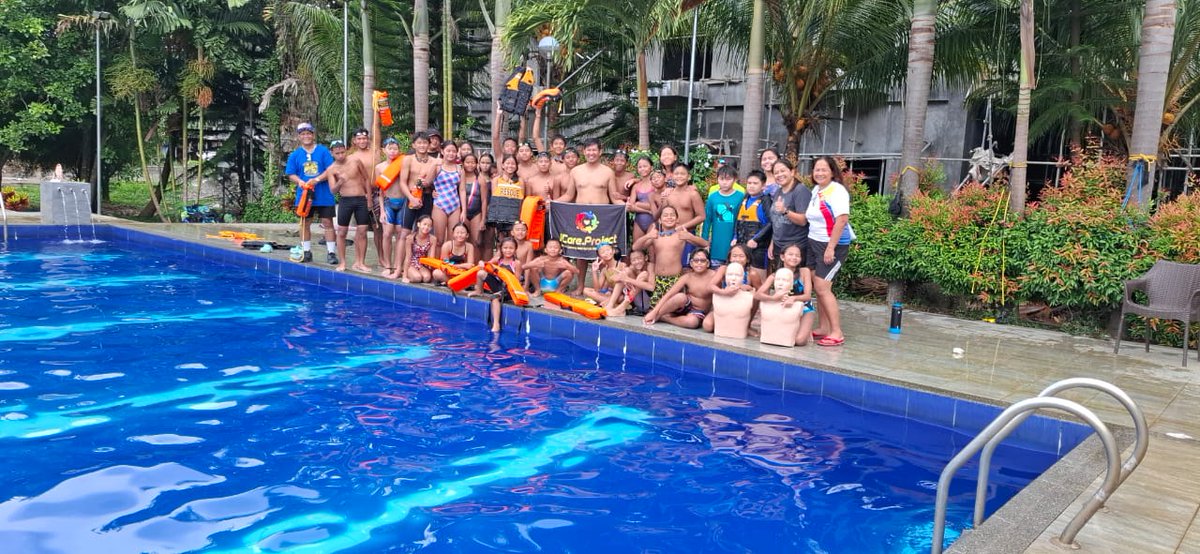 FFHMedia's tweet image. Our friends and partners at the iCare Project conduct water safety, water rescue and life saving skills for indigenous children. Well done, Coach Ronel!