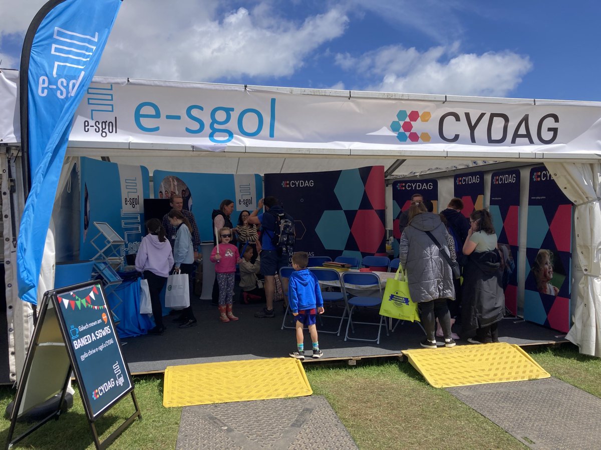 Wythnos ers E-steddfod yr Urdd Dur a Môr 🙌 

e-sgol 🤝 <a href="/CYDAG_CYMRU/">CYDAG</a>

@eisteddfodurdd