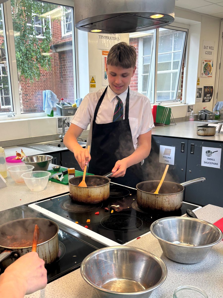 The Windsor Boys' School tweet media