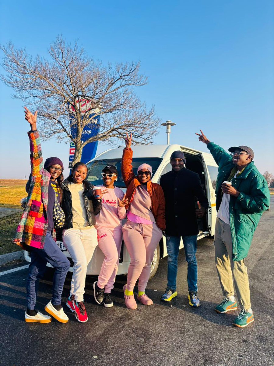 We’re en route to #ComradesMarathon 2025 &amp; s’phuza i @VATII  💧 

#RunningWithSoleACxVATII 

As’bonge ne transport <a href="/ATauFoundation/">Aubrey Tau Foundation</a> 🙏🏿 #RunningWithSoleACxAubreyTauFoundation