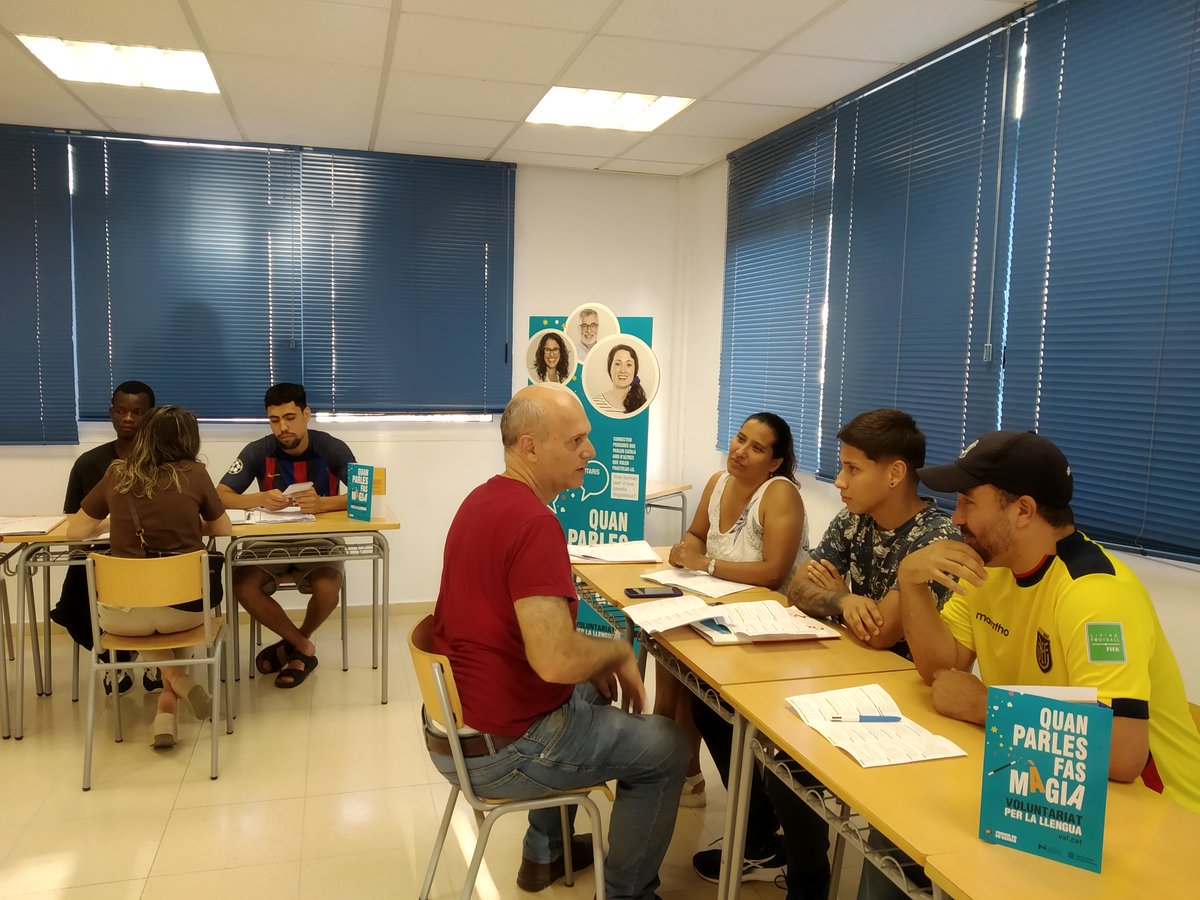 CNL Tarragona (@cnltarragona) on Twitter photo Nova edició del VxL exprés a Valls amb la participació de voluntaris i alumnes del curs de català B2.
<a href="/cpnlcat/">Consorci per a la Normalització Lingüística</a> <a href="/vxlcat/">Voluntariat per la llengua</a> <a href="/llenguacatalana/">Política Lingüística</a> Nova edició del VxL exprés a Valls amb la participació de voluntaris i alumnes del curs de català B2.
<a href="/cpnlcat/">Consorci per a la Normalització Lingüística</a> <a href="/vxlcat/">Voluntariat per la llengua</a> <a href="/llenguacatalana/">Política Lingüística</a>