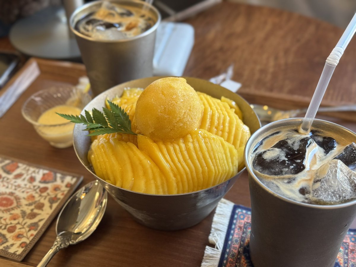 LAT3PARTY's tweet photo. 😋 https://t.co/frx20CnJfh