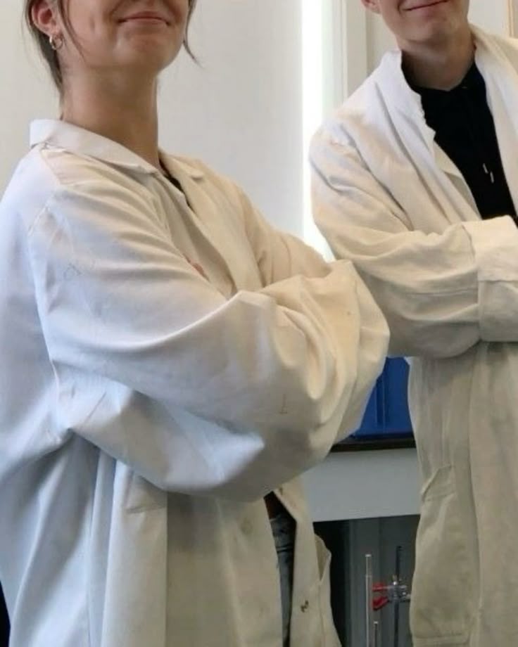 ELLENA ASHVALE. tweet media