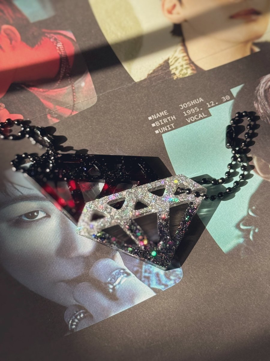 호우콘 온김에 하는 이벤트(?)
호우 마이크색, 호우 콘포스터 색으로 
제작한 캐럿키링😘

-해당글 #rt + 팔로 + 캐럿
-2명 추첨
-당발은 6월10일
-#왓_공장_후기왔엉 후기필수